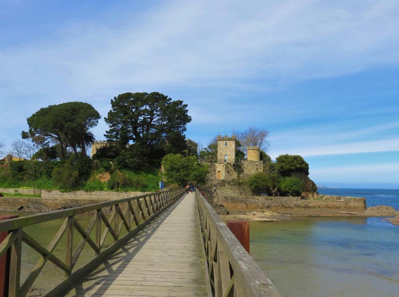 Castelo de Santa Cruz, Spain